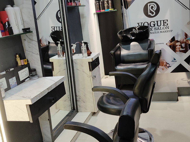 PS Vogue Unisex Salon